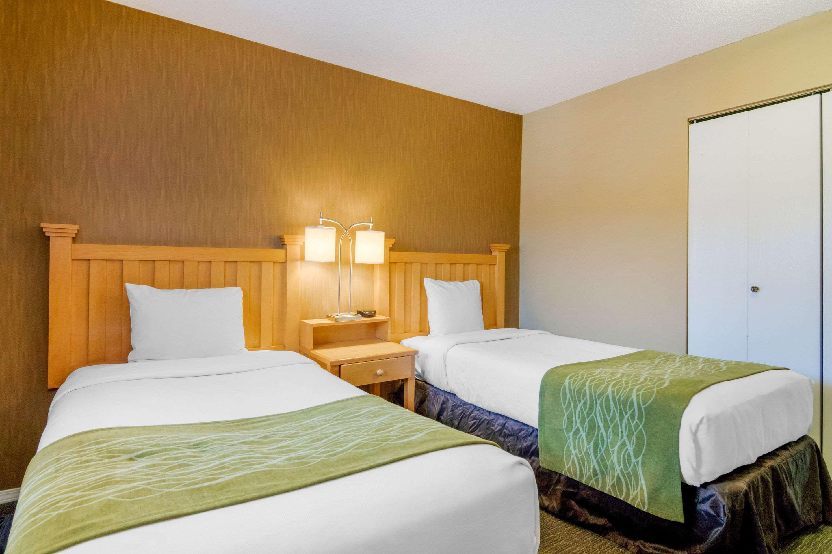 Econo Lodge Inn & Suites West Vancouver Dış mekan fotoğraf