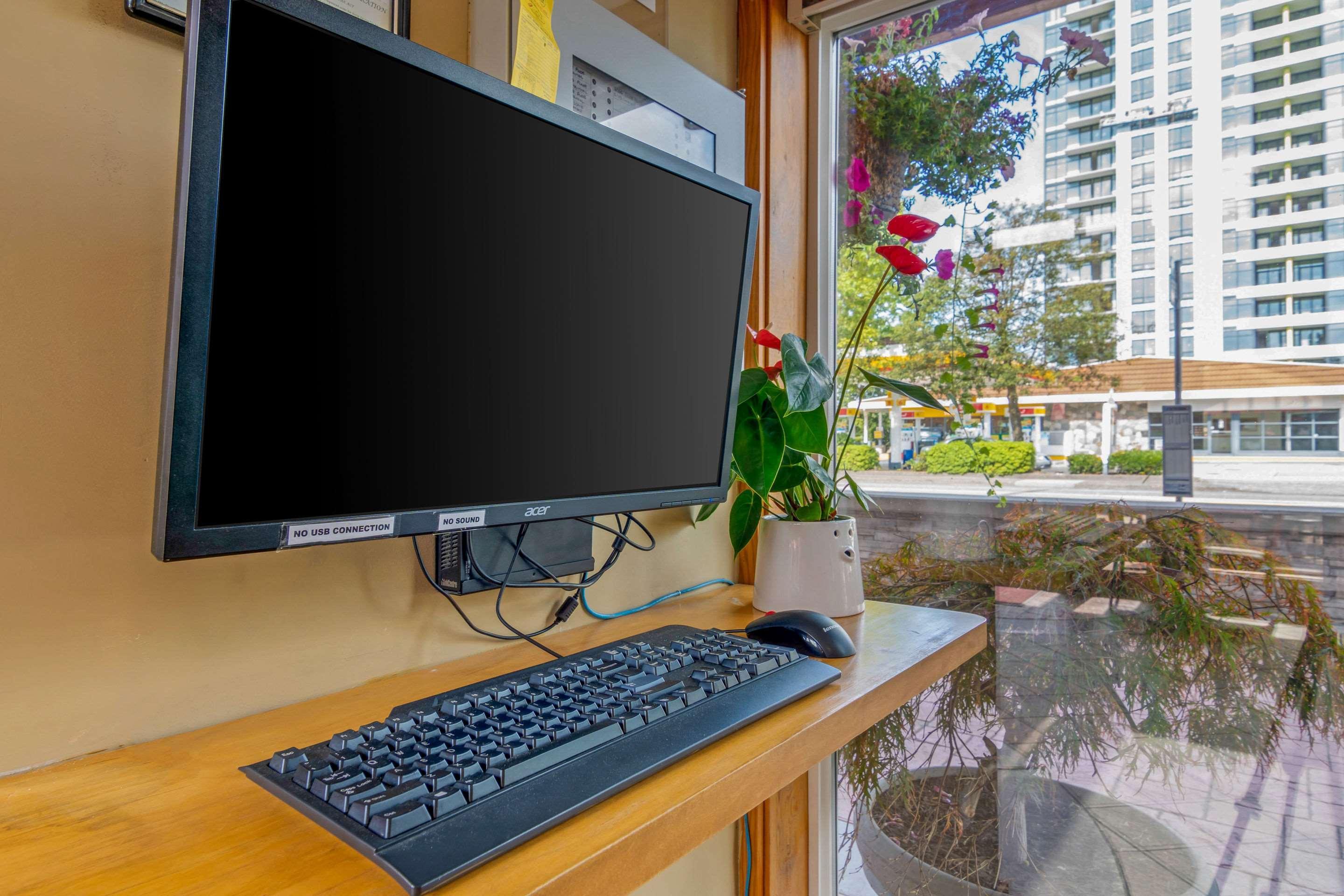 Econo Lodge Inn & Suites West Vancouver Dış mekan fotoğraf