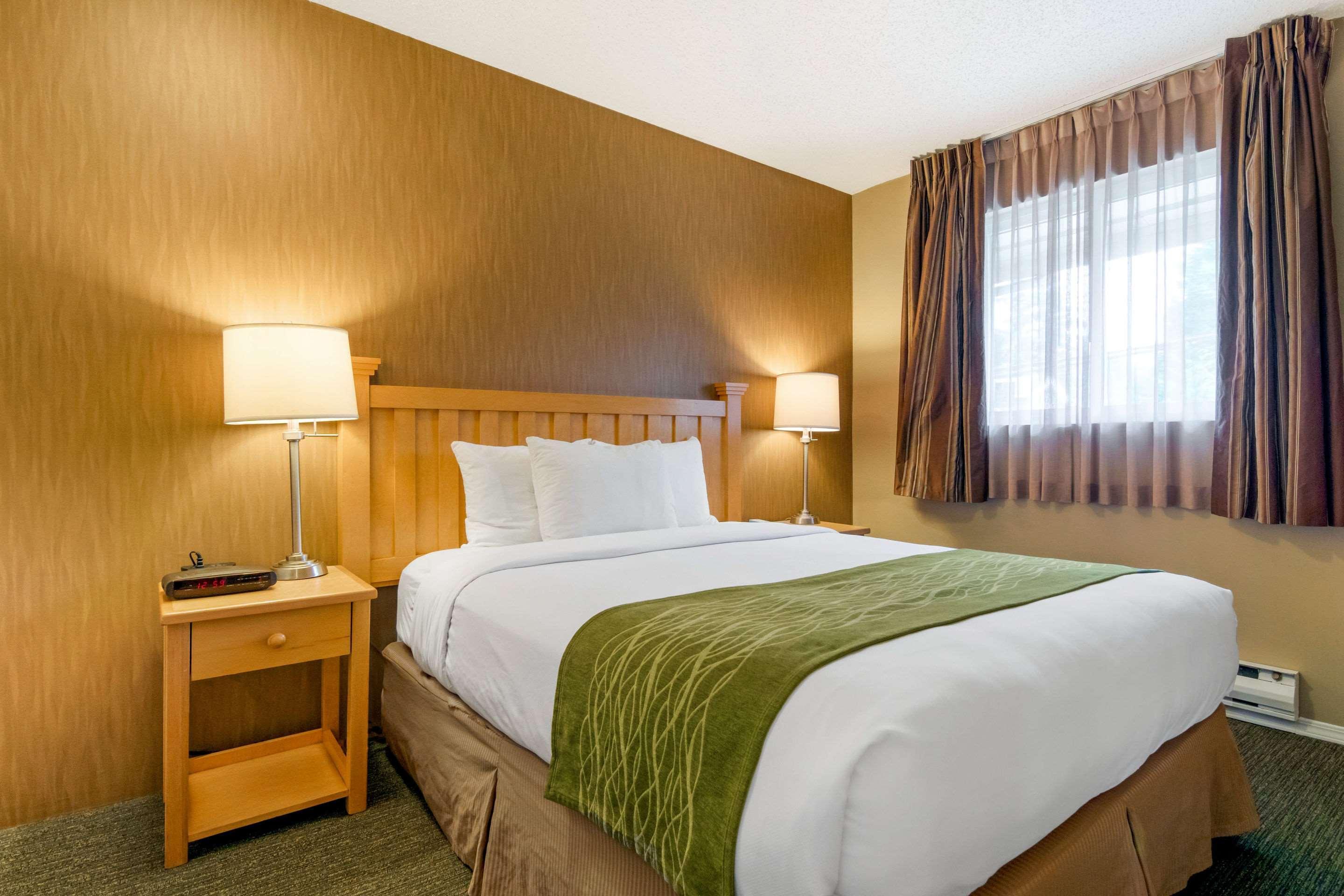 Econo Lodge Inn & Suites West Vancouver Dış mekan fotoğraf
