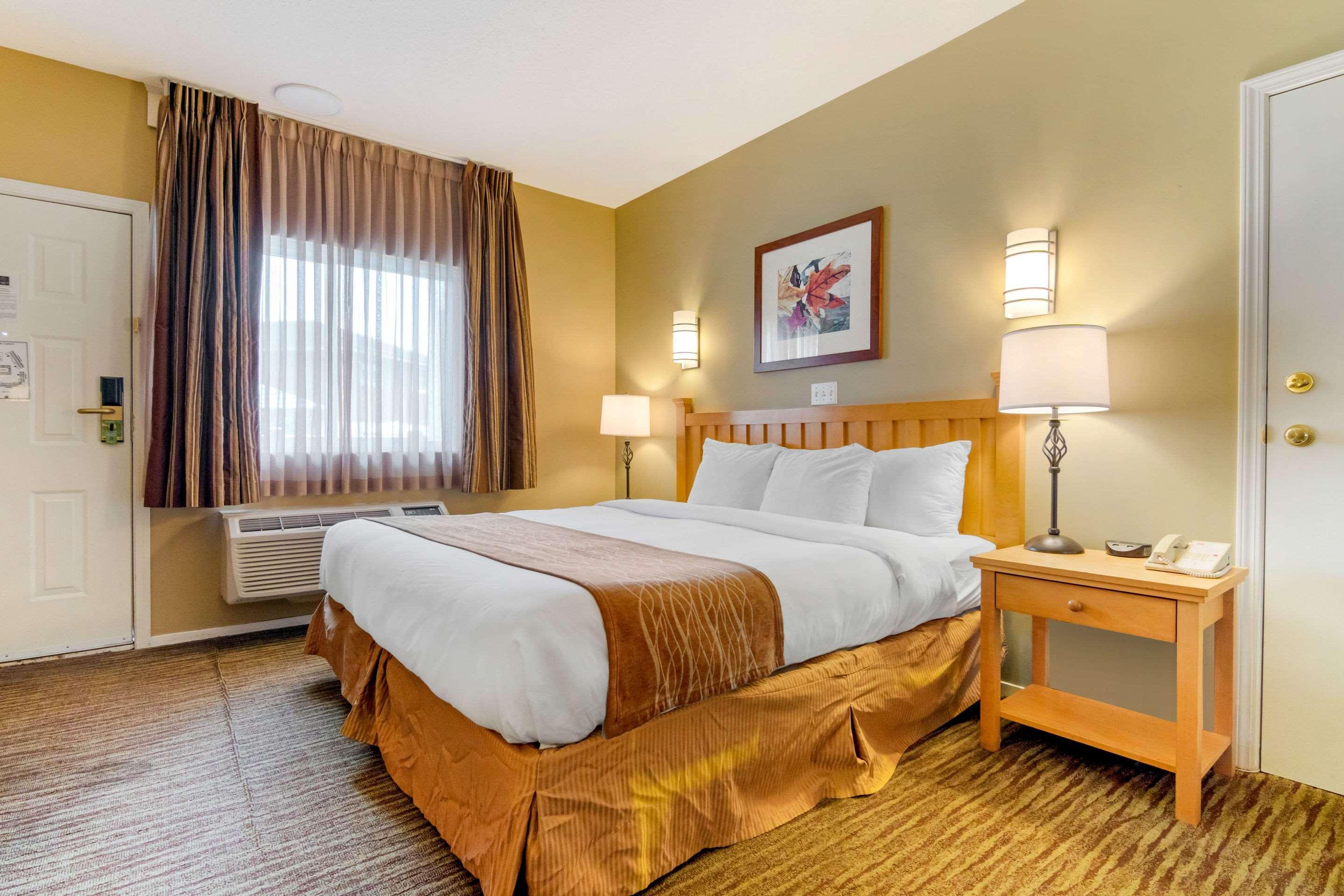 Econo Lodge Inn & Suites West Vancouver Dış mekan fotoğraf