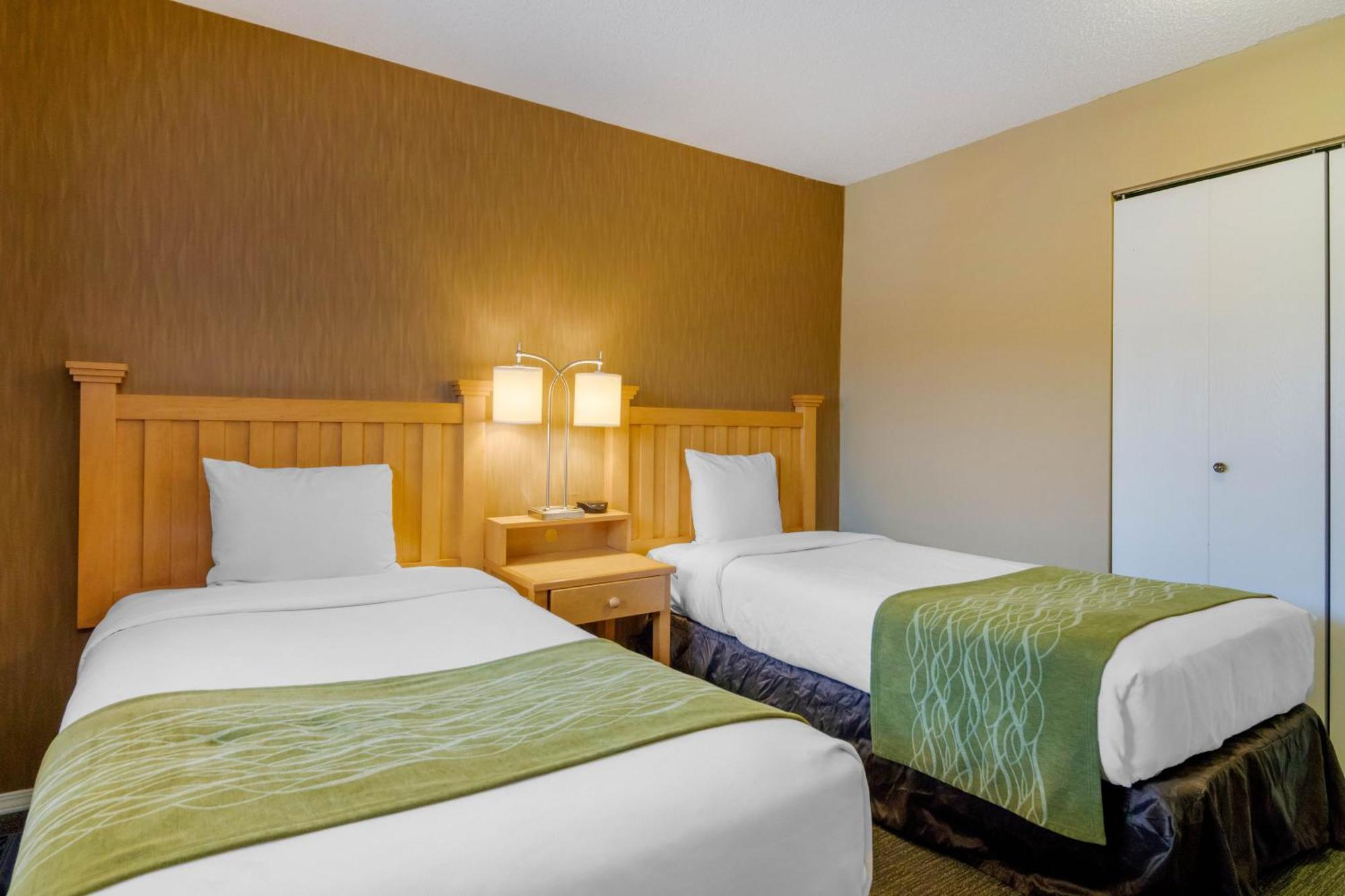 Econo Lodge Inn & Suites West Vancouver Dış mekan fotoğraf